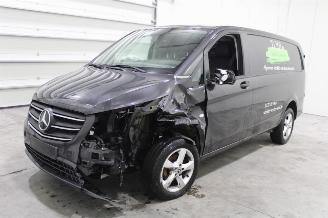 skadebil auto Mercedes Vito  2022/11