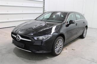 uszkodzony samochody osobowe Mercedes Cla-klasse CLA 250 2023/5