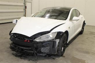 Schadeauto Tesla Model S  2015/4