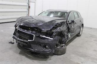 Vrakbiler auto Volvo V-60 V60 2020/11