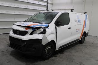 skadebil auto Peugeot Expert  2021/9