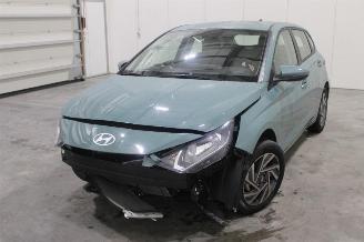 krockskadad bil auto Hyundai I-20 i20 2025/7
