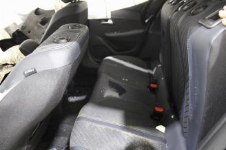 Peugeot 208  picture 11