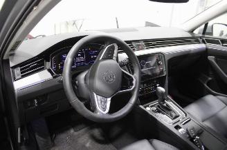 Volkswagen Passat  picture 9