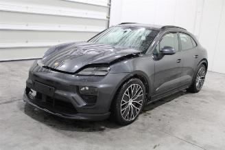 Avarii autoturisme Porsche Macan  2024/12