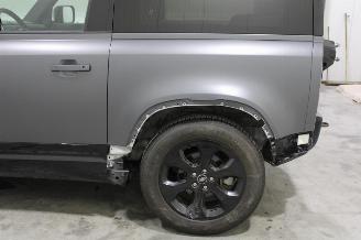 Land Rover Defender  picture 5