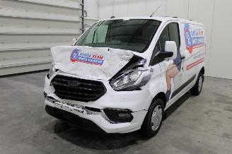 Vaurioauto  commercial vehicles Ford Transit Custom  2021/9
