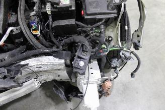 Peugeot 208  picture 13