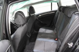 Volkswagen Golf  picture 11