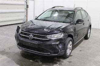 krockskadad bil auto Volkswagen Taigo  2024/1