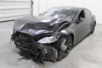 Coche accidentado Tesla Model S  2015/3