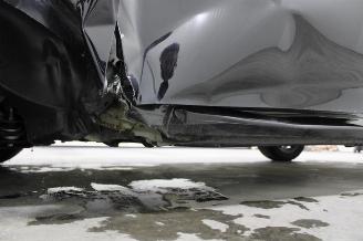 Peugeot 208  picture 8