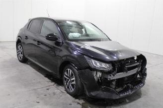 Peugeot 208  picture 2