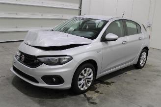 skadebil auto Fiat Tipo  2020/6