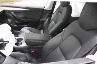 Tesla Model 3  picture 12