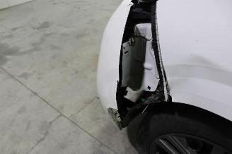 Peugeot 208  picture 23