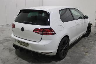 Volkswagen Golf  picture 3