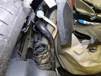 Peugeot 208  picture 20