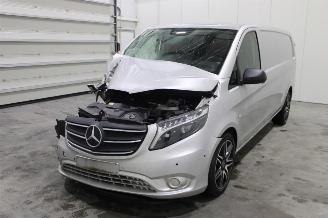 Autoverwertung Mercedes Vito  2023/3