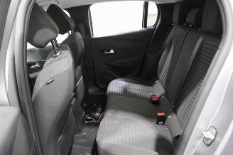 Peugeot 208  picture 11