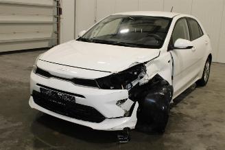 Unfallwagen Kia Rio  2021/9