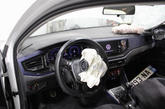 Volkswagen Polo  picture 9