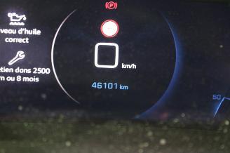 Peugeot 208  picture 12