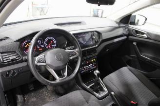 Volkswagen T-Cross  picture 10