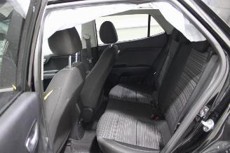 Kia Stonic  picture 11