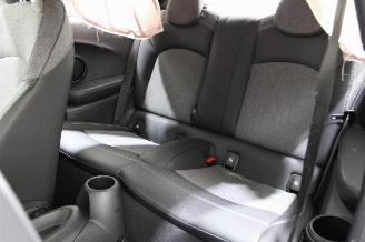 Mini Cooper SE picture 12