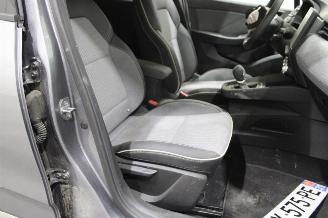 Renault Clio  picture 10