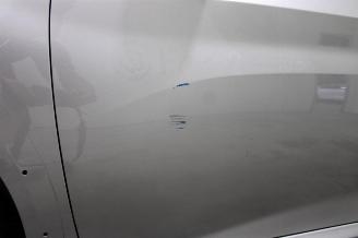 Peugeot 208  picture 7