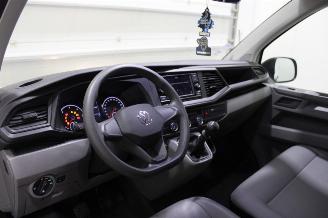 Volkswagen Transporter T6 picture 9