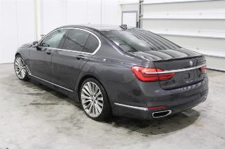 BMW 7-serie 730 picture 4