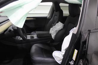 Tesla Model Y  picture 11