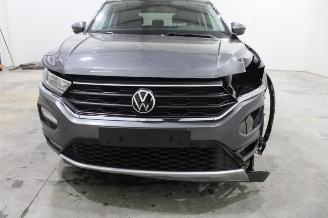 Volkswagen T-Roc  picture 7