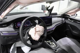 Skoda Octavia  picture 9