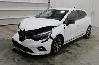 krockskadad bil auto Renault Clio  2023/6