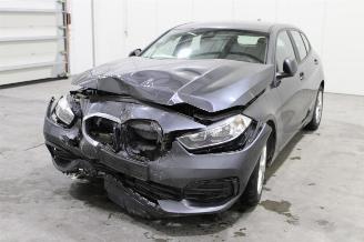 Coche accidentado BMW 1-serie 118 2019/10