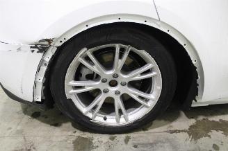 Tesla Model Y  picture 6