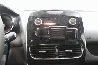 Renault Clio  picture 11