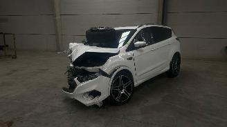 Vrakbiler auto Ford Kuga  2019/2