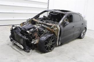 Purkuautot passenger cars Porsche Cayenne  2022/10