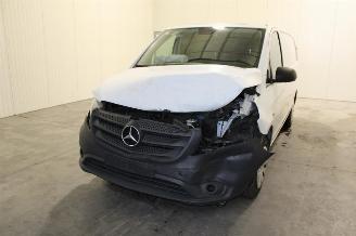 Voiture accidenté Mercedes Vito  2021/2