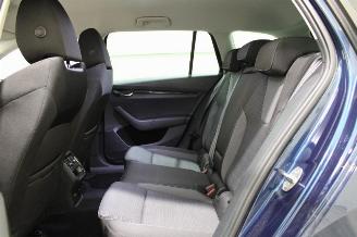 Skoda Octavia  picture 10