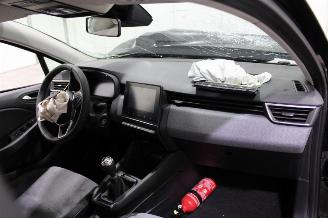 Renault Clio  picture 9