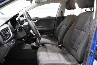 Kia Rio  picture 12