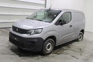 Schadeauto Peugeot Partner  2021/4