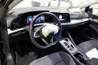 Volkswagen Golf  picture 9