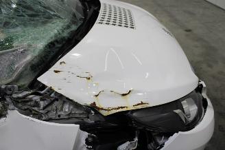 Peugeot 108  picture 7